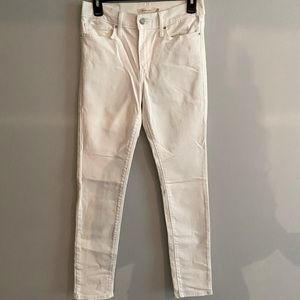 Levi’s secretly slimming jeans